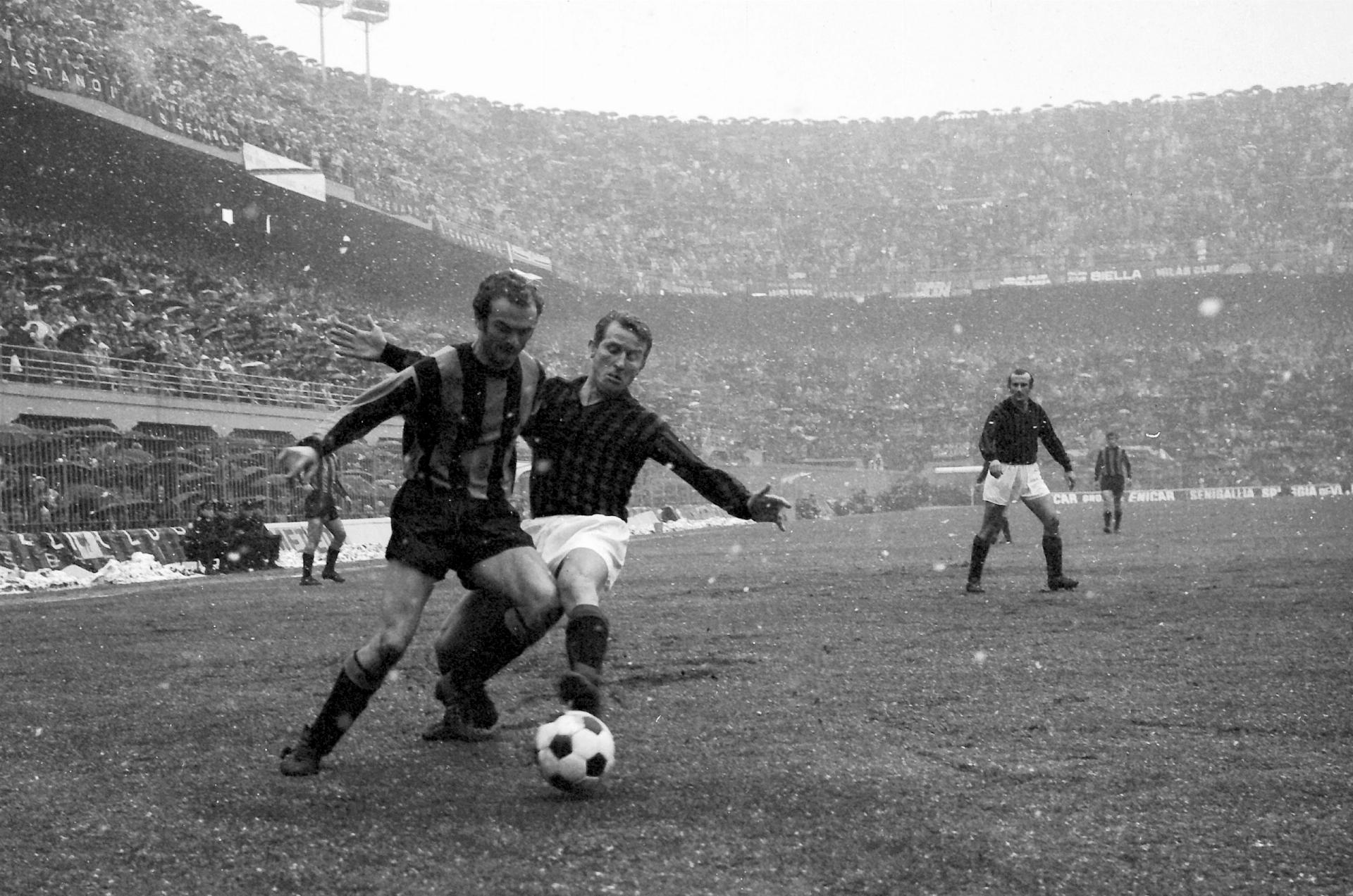 Milan_—_Inter_0-1_1969-1970_serie_A